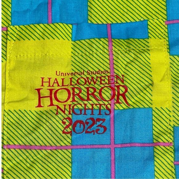Universal Studios Halloween Horror Nights 2023 Commemorative Chucky Button Up - Picture 4 of 7